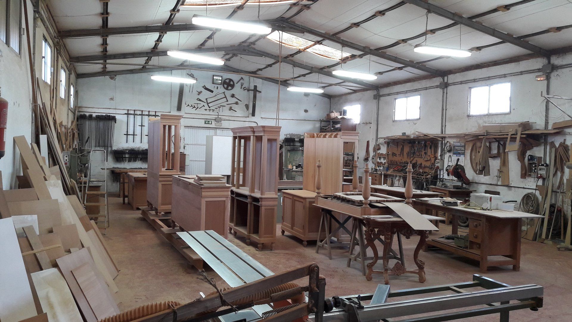 Armarios, Muebles clasicos y modernos