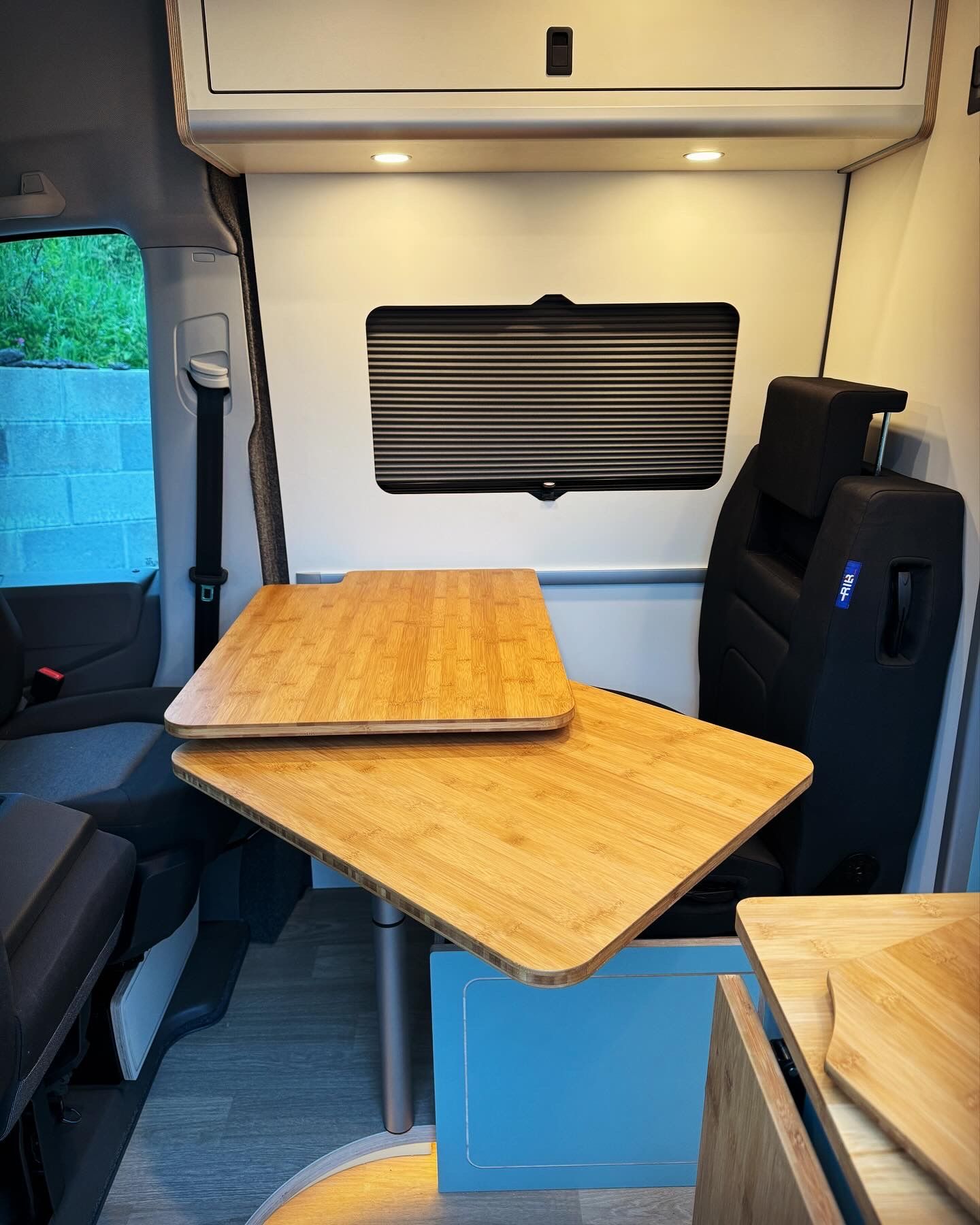 Vanshades in this Vw Crafter