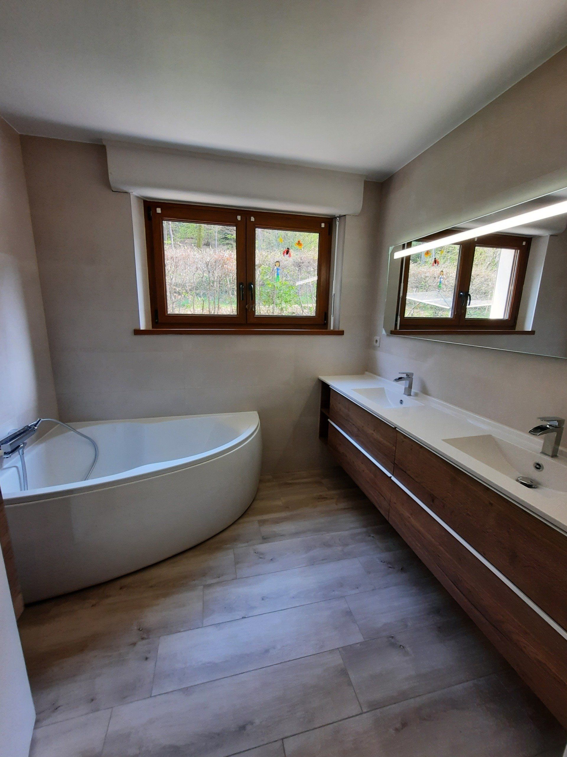 Baignoire d'angle