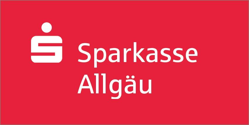 Das Logo der Sparkasse Allgäu. Weiße Schrift auf rotem Hintergrund.