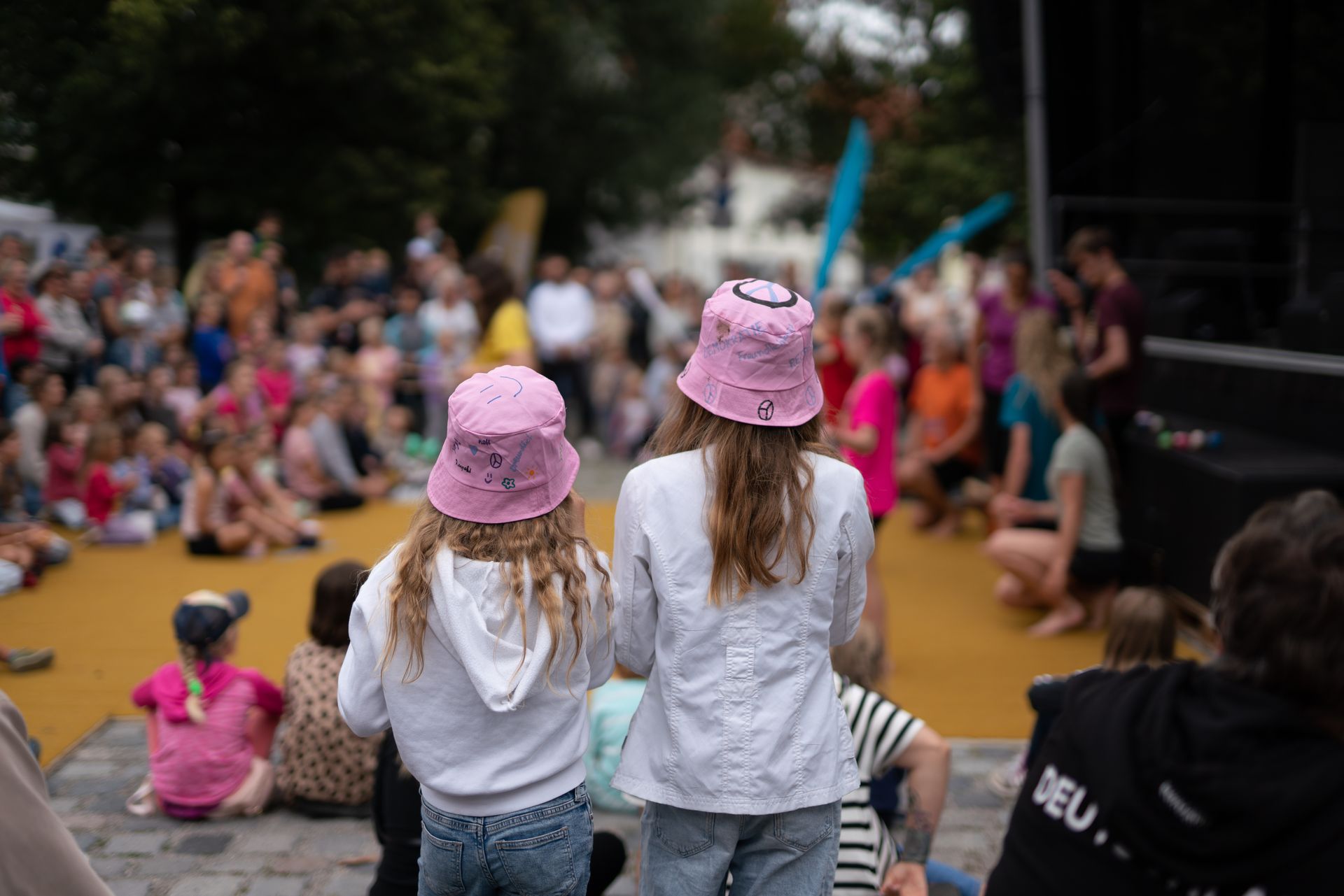 Schicke, rose Sonnenhüte