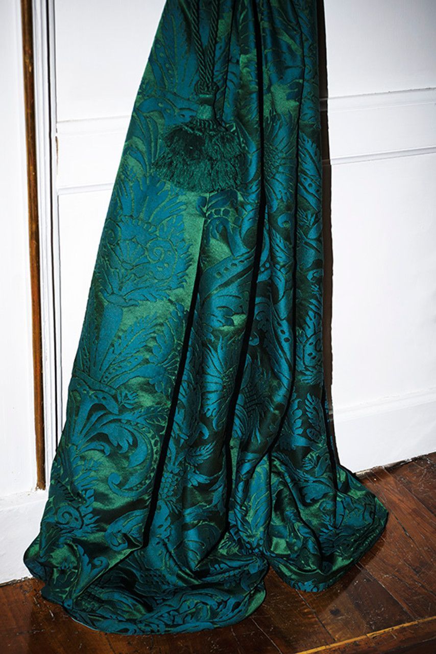 Seidenvorhang Pure Damask von Dedar bei GesprächsSTOFF von Ulrike Wachter in Langenlonsheim