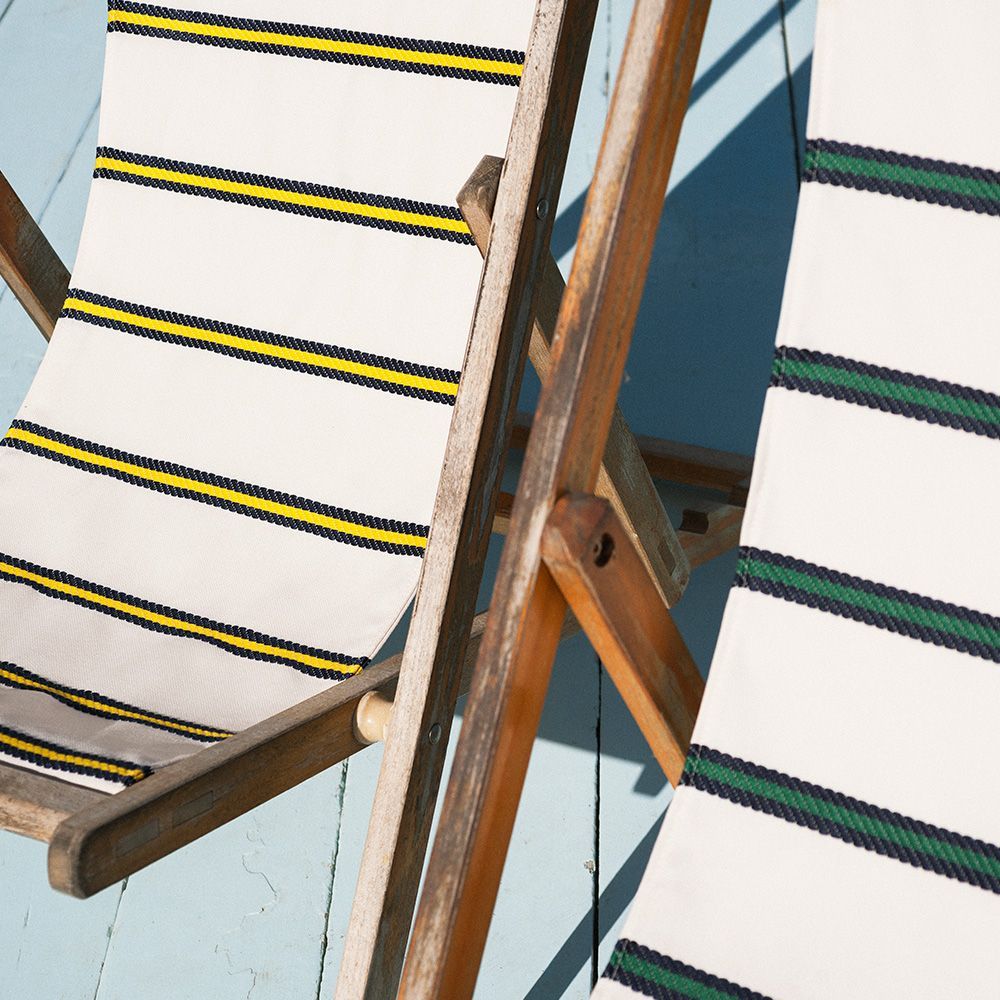 Outdoor-Stoffe von Dedar für Liegestühle bei GesprächsSTOFF von Ulrike Wachter in Langenlonsheim