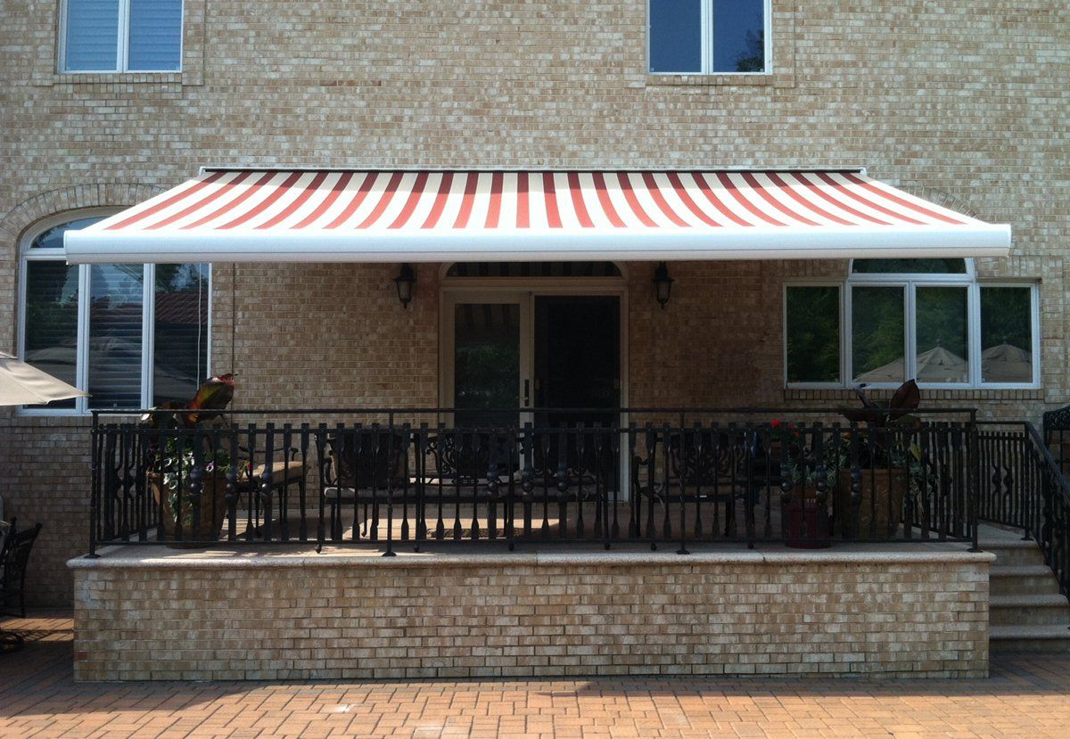 retractable awning