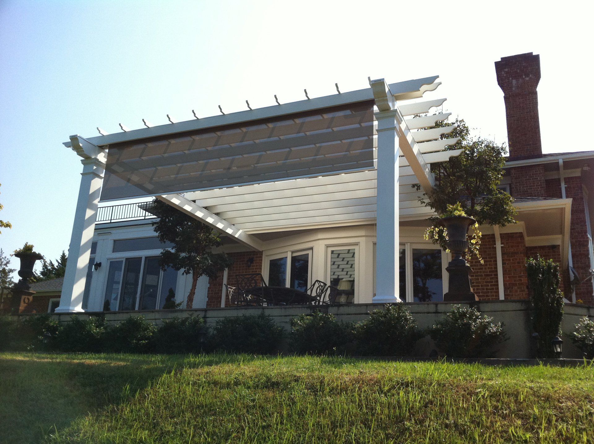 drop shade
solar shade
flex shade