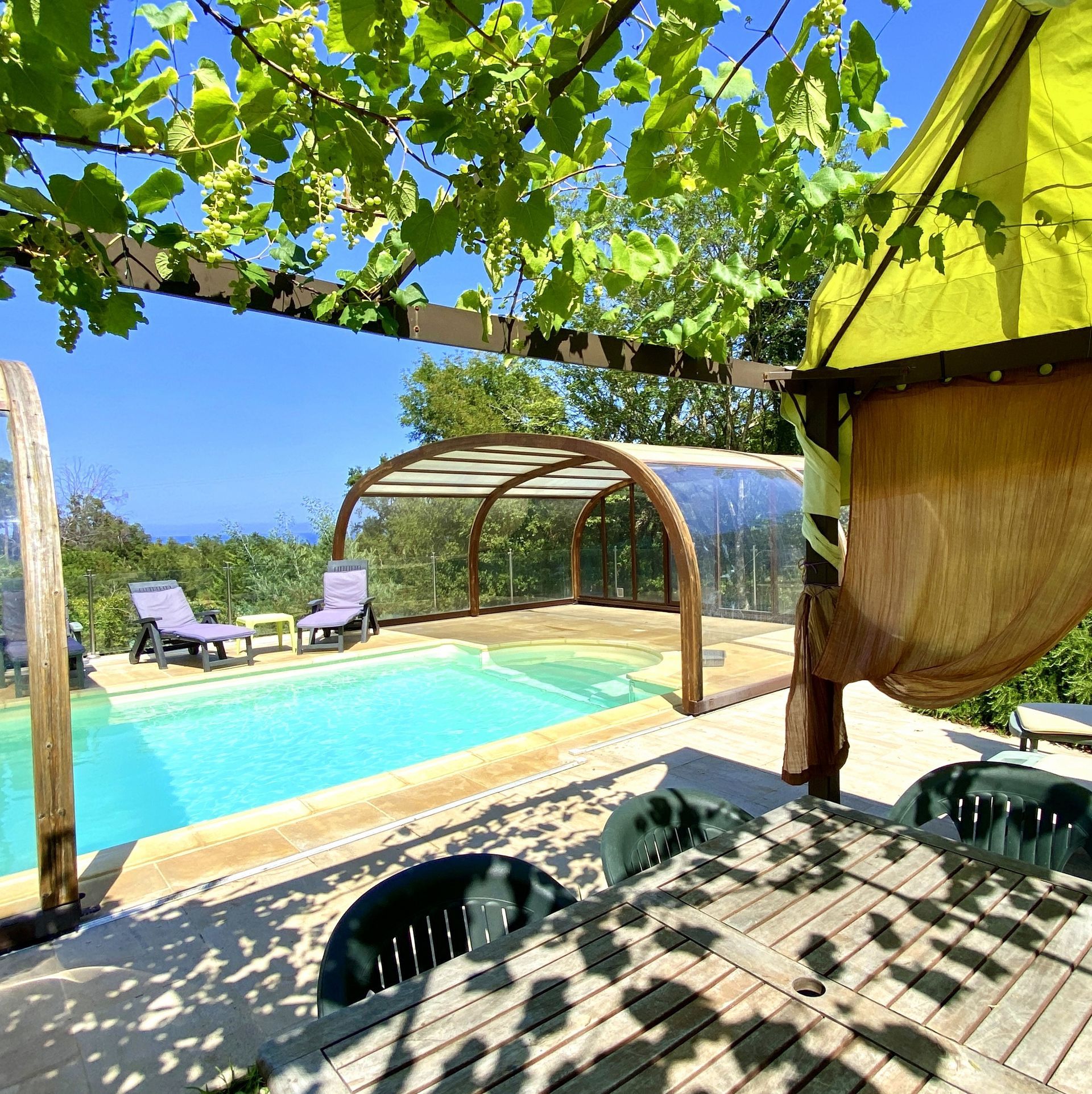 La piscine U Nuciolu Corse