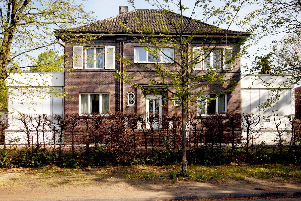 Fabrikantenvilla mit Anbauten