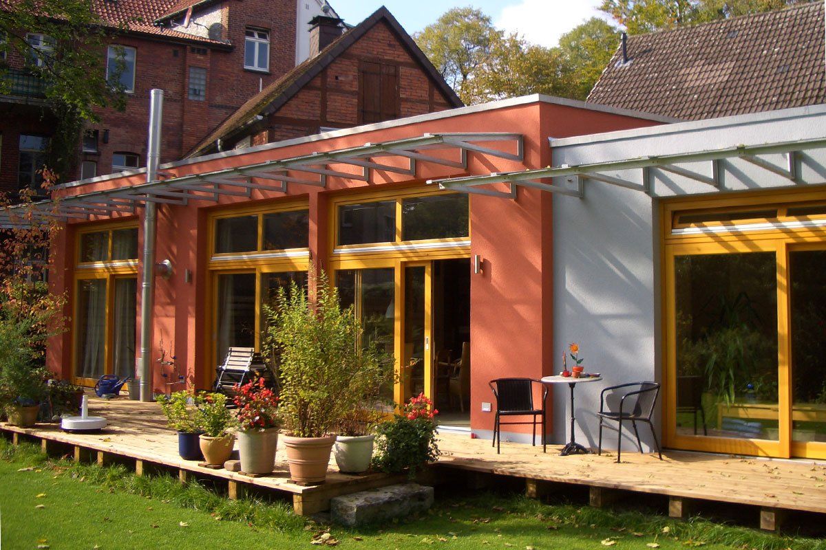 Neubau mit Werkstatt