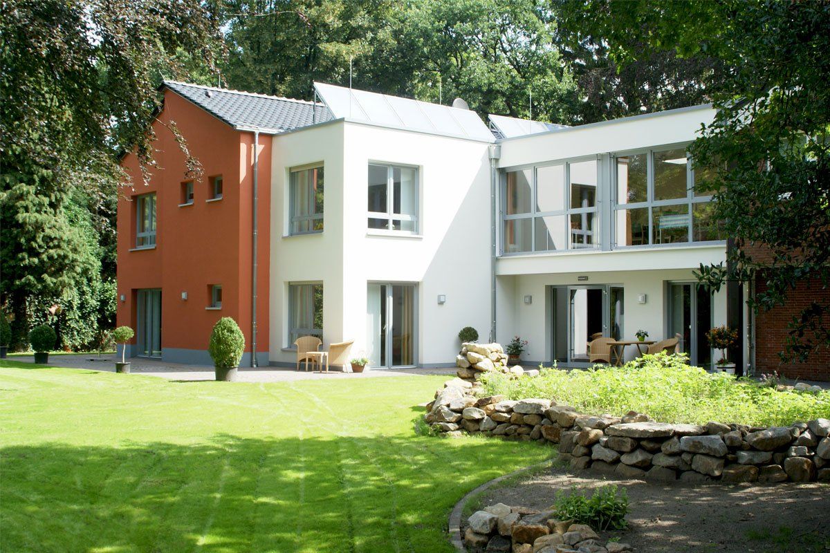 Hospizgebäude mit 7 Zimmern