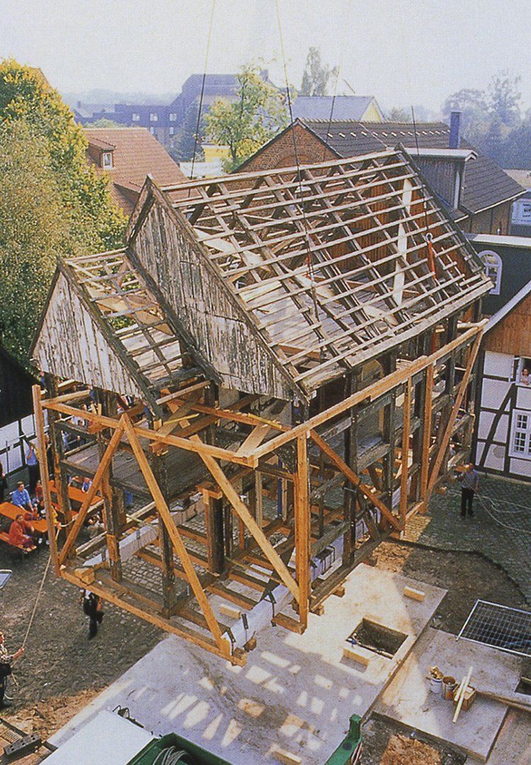 Translozierung des Fachwerkhauses