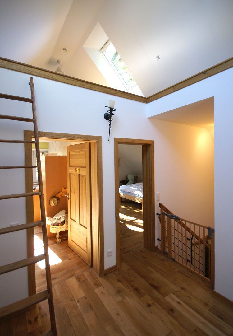 Offener Dachrraum mit Dachfenstern