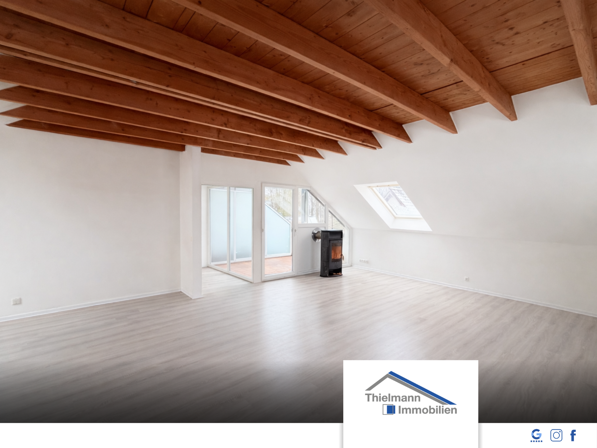 **IN RENOVIERUNGSPHASE: Maisonettewohnung in ländlicher Lage inkl. Garage - Front