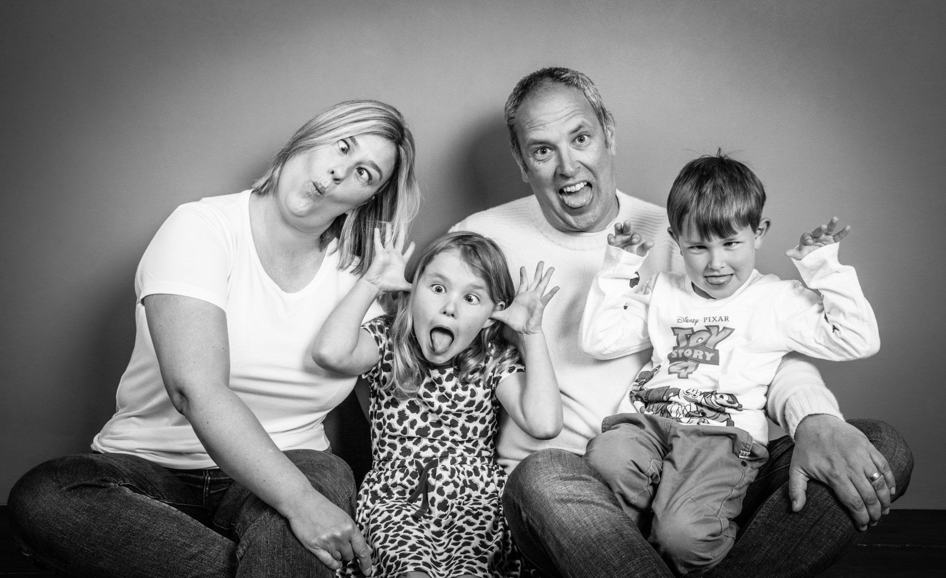 Relaxed family photos