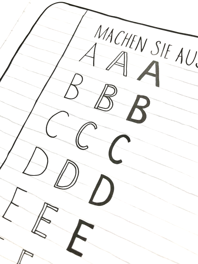 Großbuchstaben handgezeichnet.