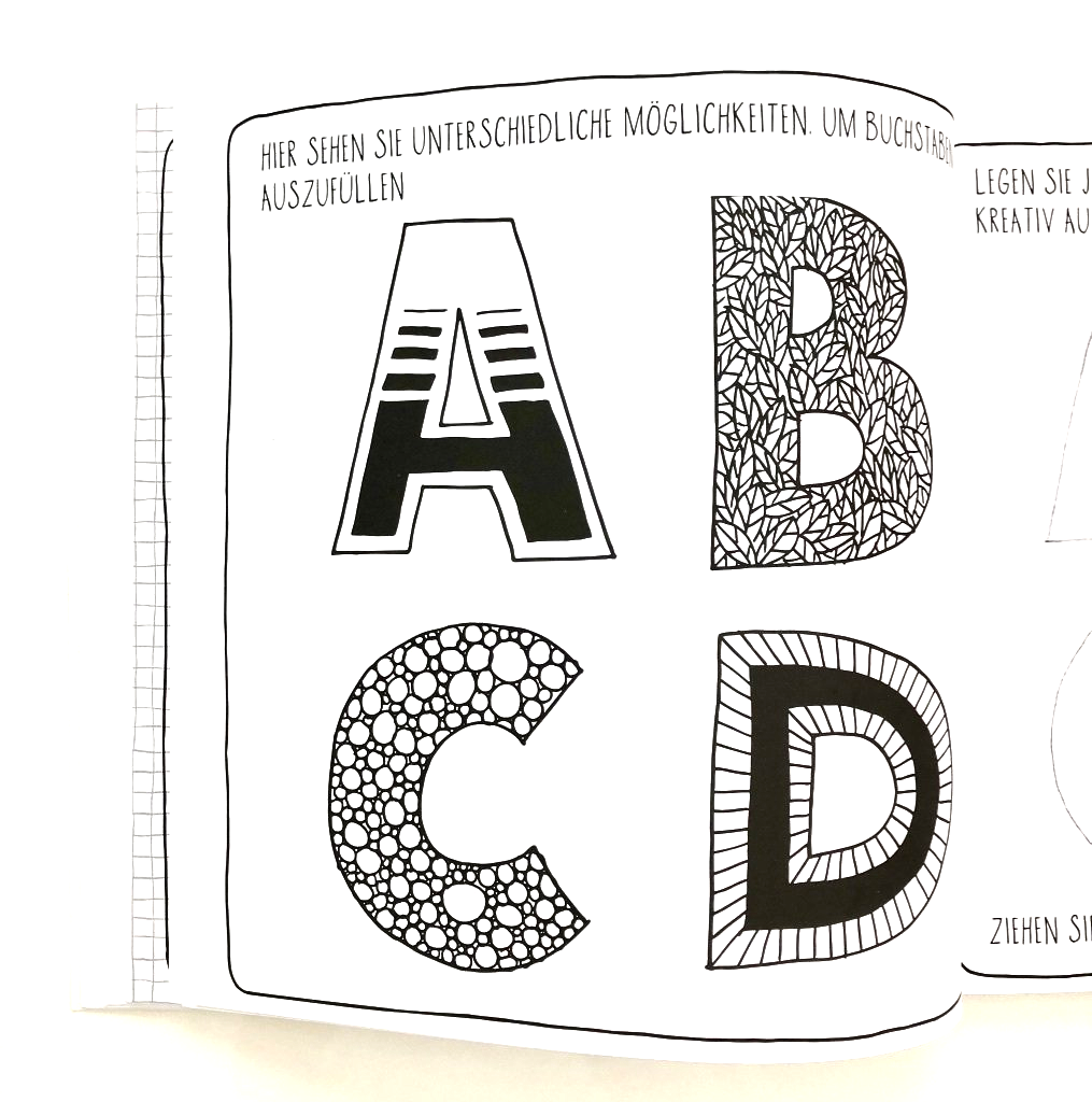 Vie Großbuchstaben A, B, C, D. Die Buchstaben sind innen mit Handlettering-Schmuckelementen wie Ounkte, Striche, Kreise illustrativ und handgezeichnet gefüllt.