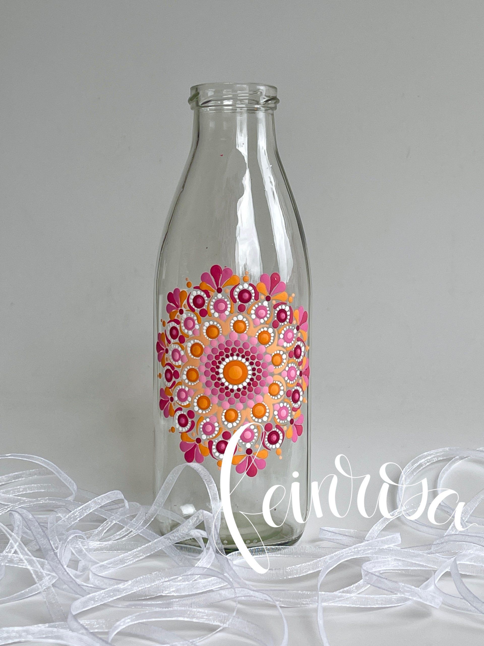 Glasflasche bemalt. Dot-.Painting. Handbemalte Steine und Mandala-Steine von Künstlerin Anja Gries, ©feinrosa.