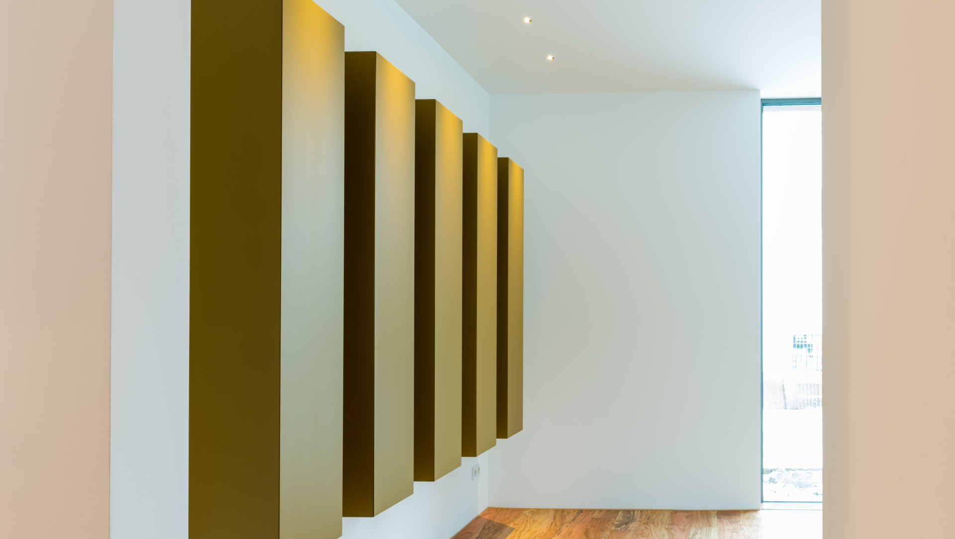 Wandschrank Die Fünf von BLEIER Lebensräume, Schreiner aus Bietigheim bei Rastatt