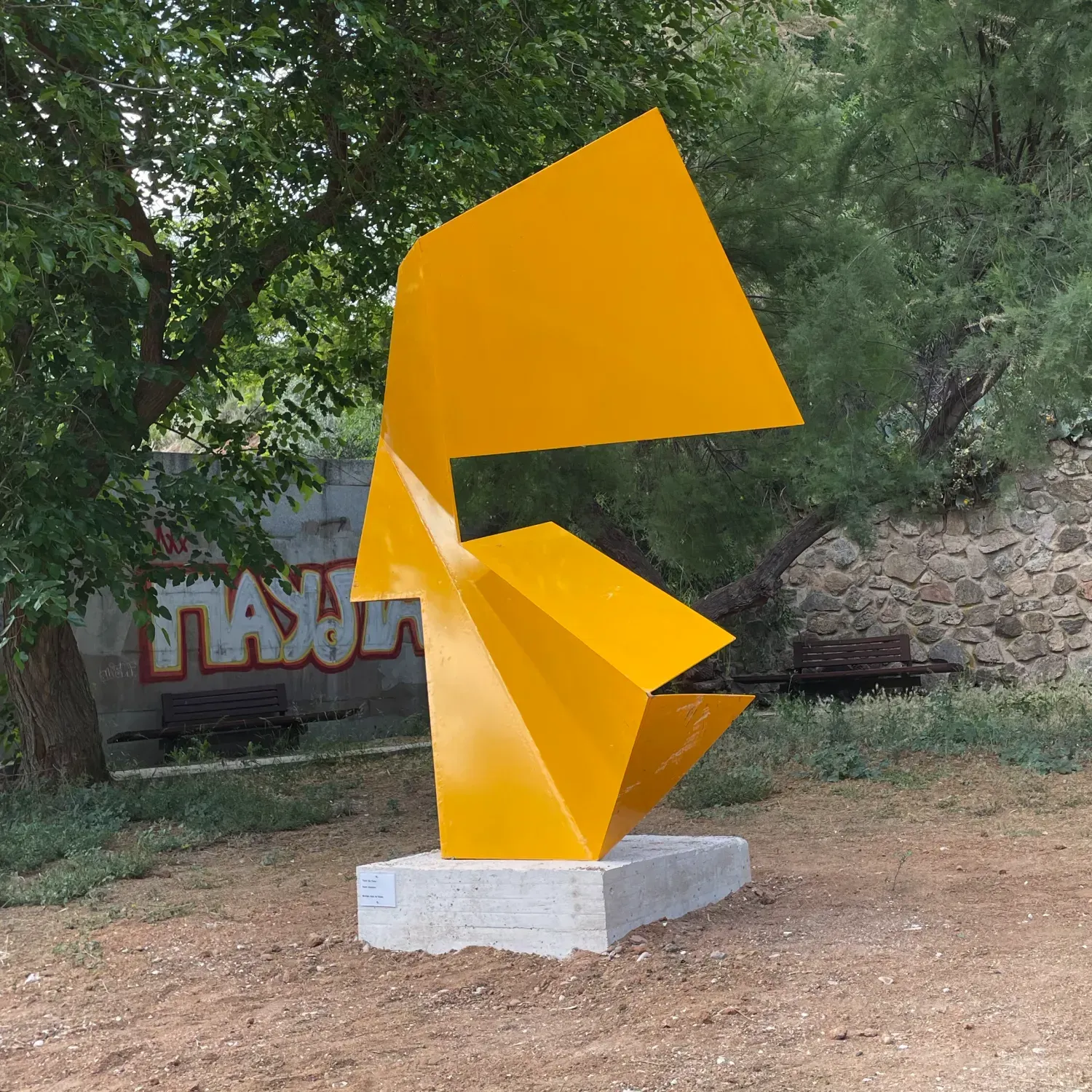 Escultura abstracta de gran formato, arte personalizado para exposicion permanete al aire libre