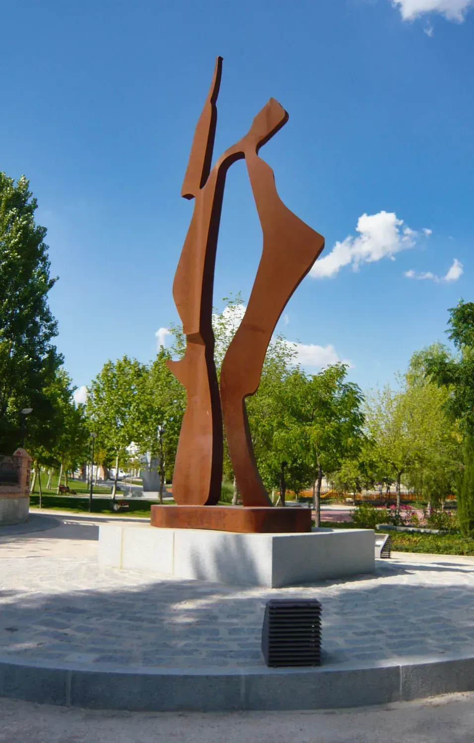 Navalcarnero Monumento  en espacio público, escultura de gran formato.