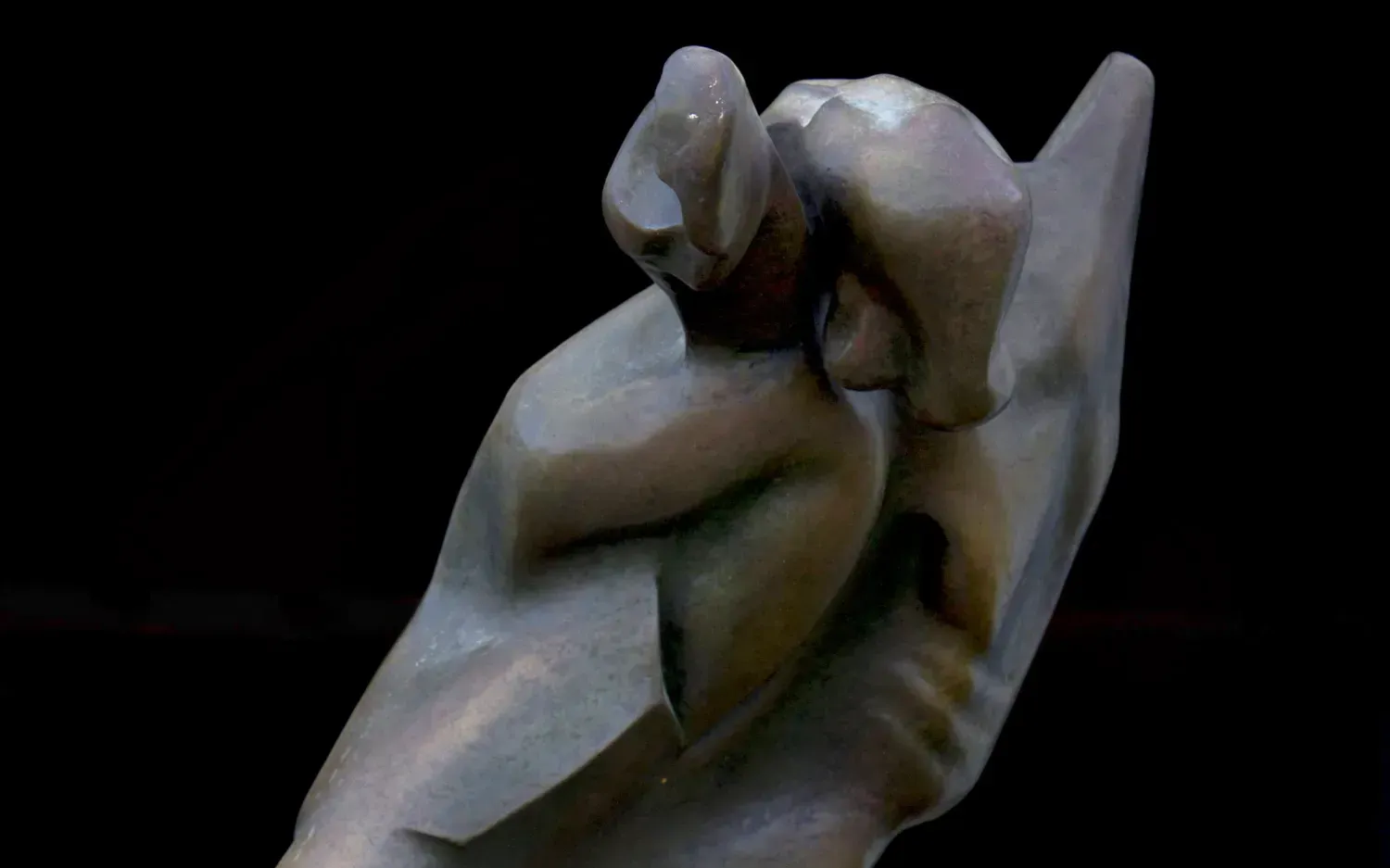 Coleccion privada Escultura figurativa personalizada repujada, arte exclusivo para coleccionistas.