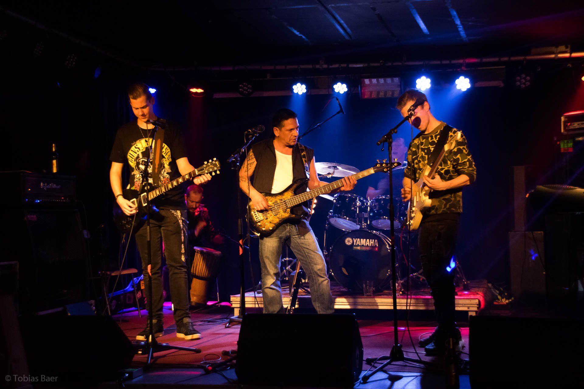 Jevatta und Gastmusiker live bei der Open Stage am 08.11.2019 im Jugendkulturzentrum die Klinke. Photo was taken by Tobias Baer.