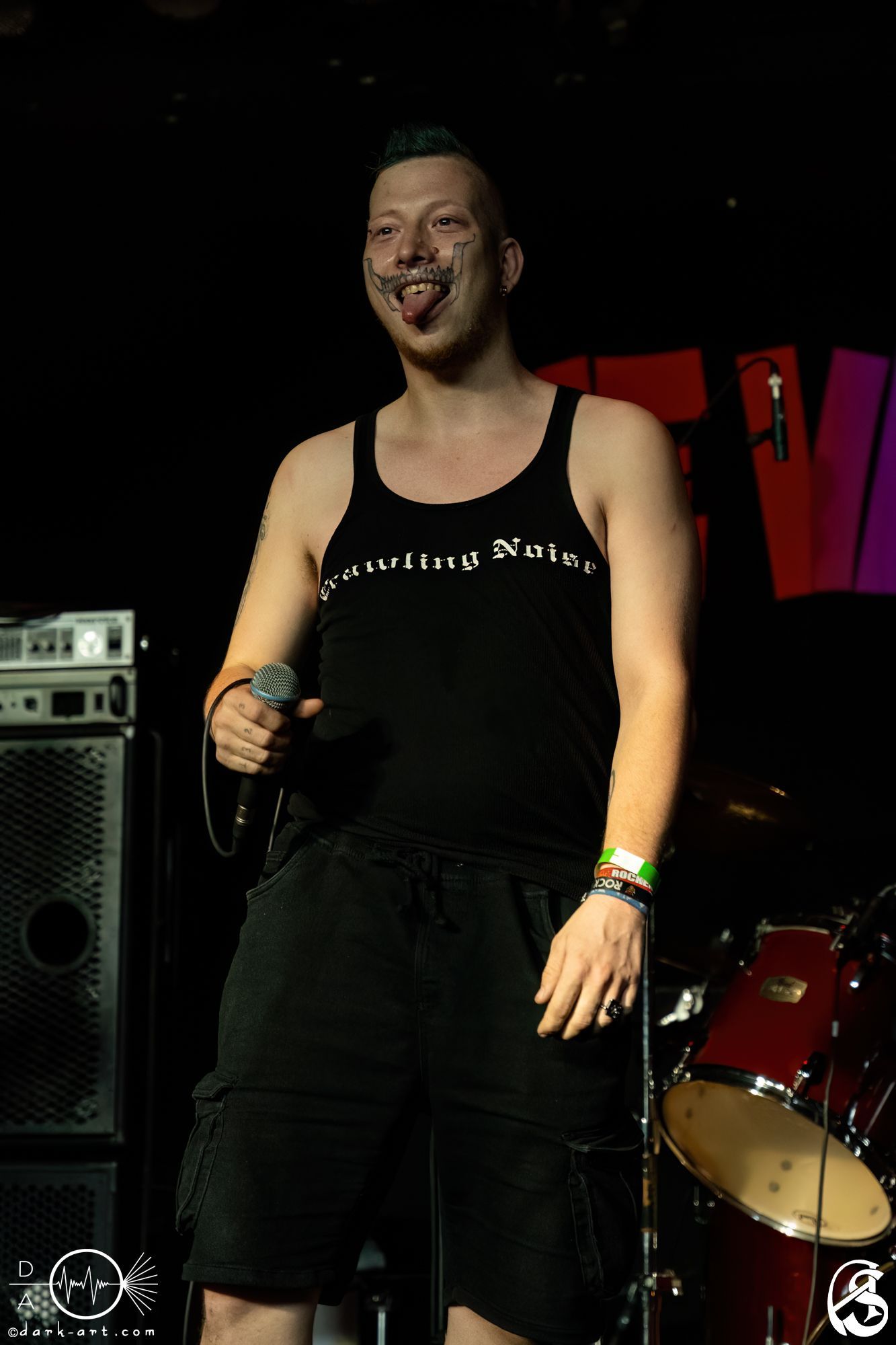 Live-Auftritt von Jevatta auf der Bühne bei Rockcity Berlin Festival. Die Band in Aktion während des Konzerts. Foto von Andreas Sperl.