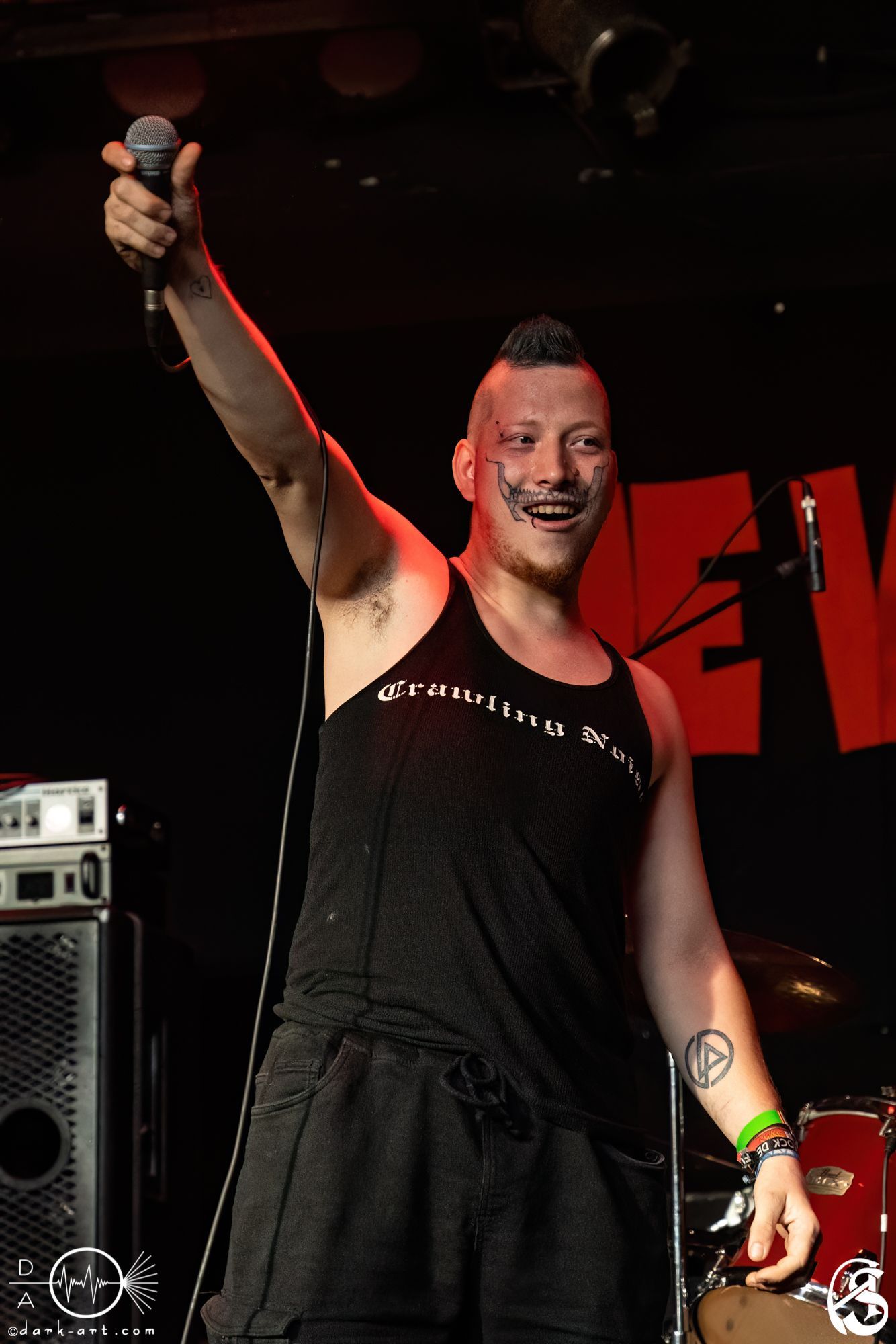 Live-Auftritt von Jevatta auf der Bühne bei Rockcity Berlin Festival. Die Band in Aktion während des Konzerts. Foto von Andreas Sperl.