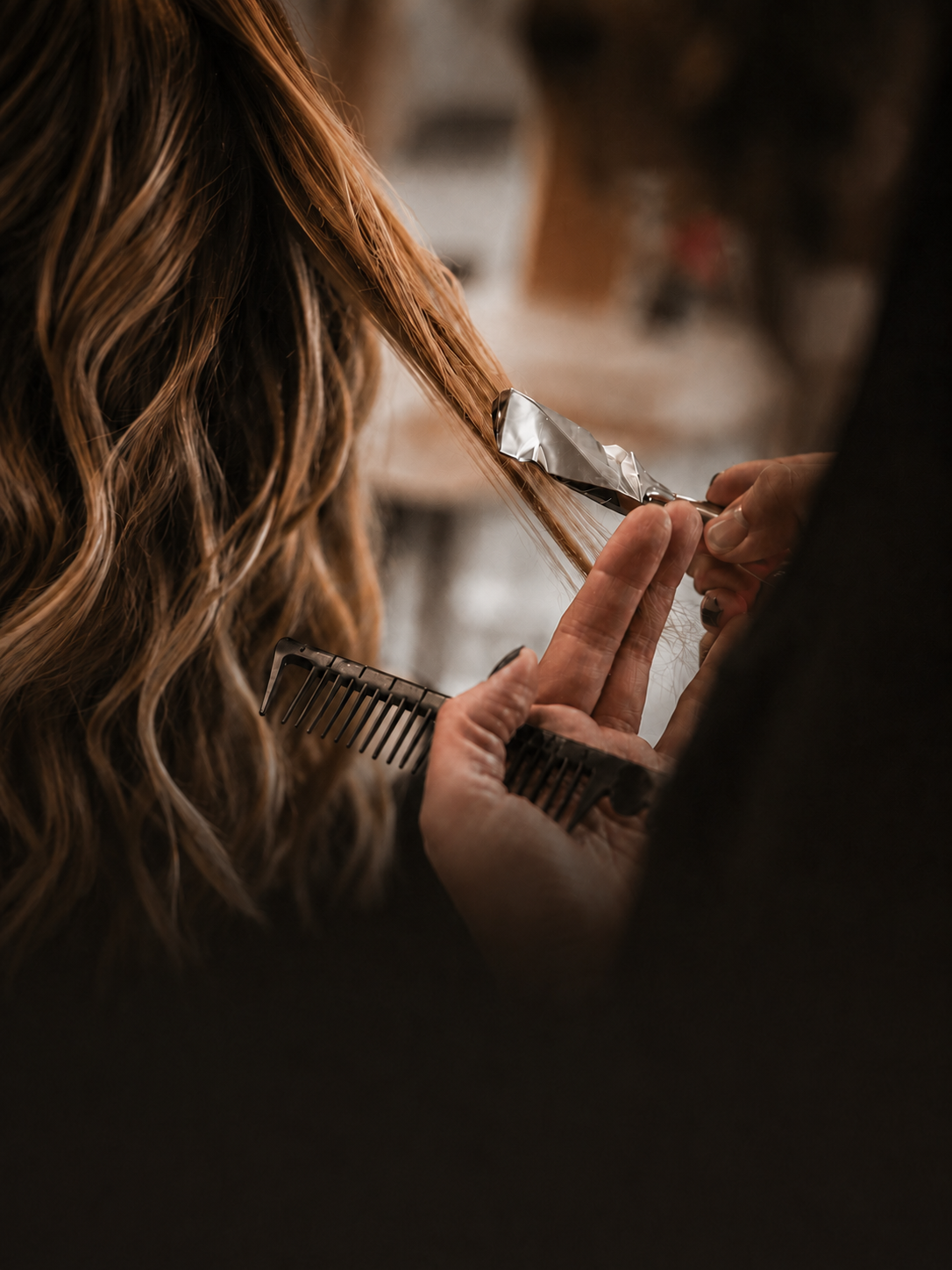 Calligraphy Cut Technik – präziser Haarschnitt mit dem Calligraphen bei Cut and Style Bielefeld