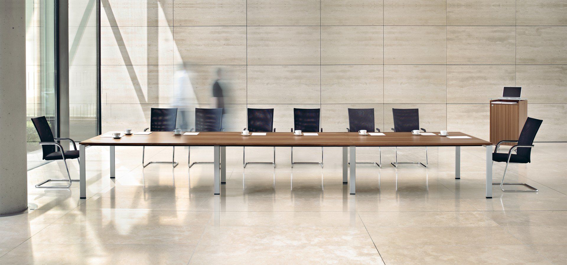 Konferenztisch modular erweiterbar. Vario Icon Bueromoebelromoebel