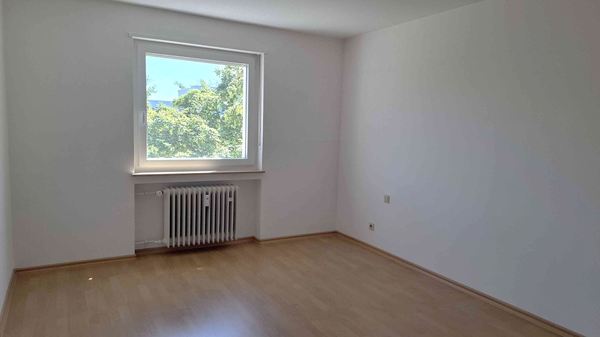 Eigentumswohnung mit 4 Zimmern in Karlsruhe Südweststadt zu kaufen