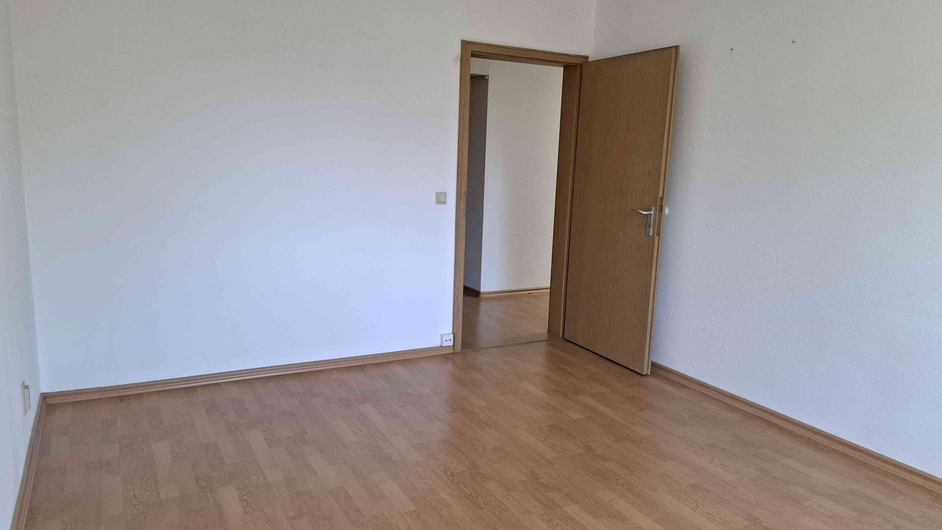 4 Zimmer Wohnung mit Balkon zu kaufen in Karlsruhe Südweststadt