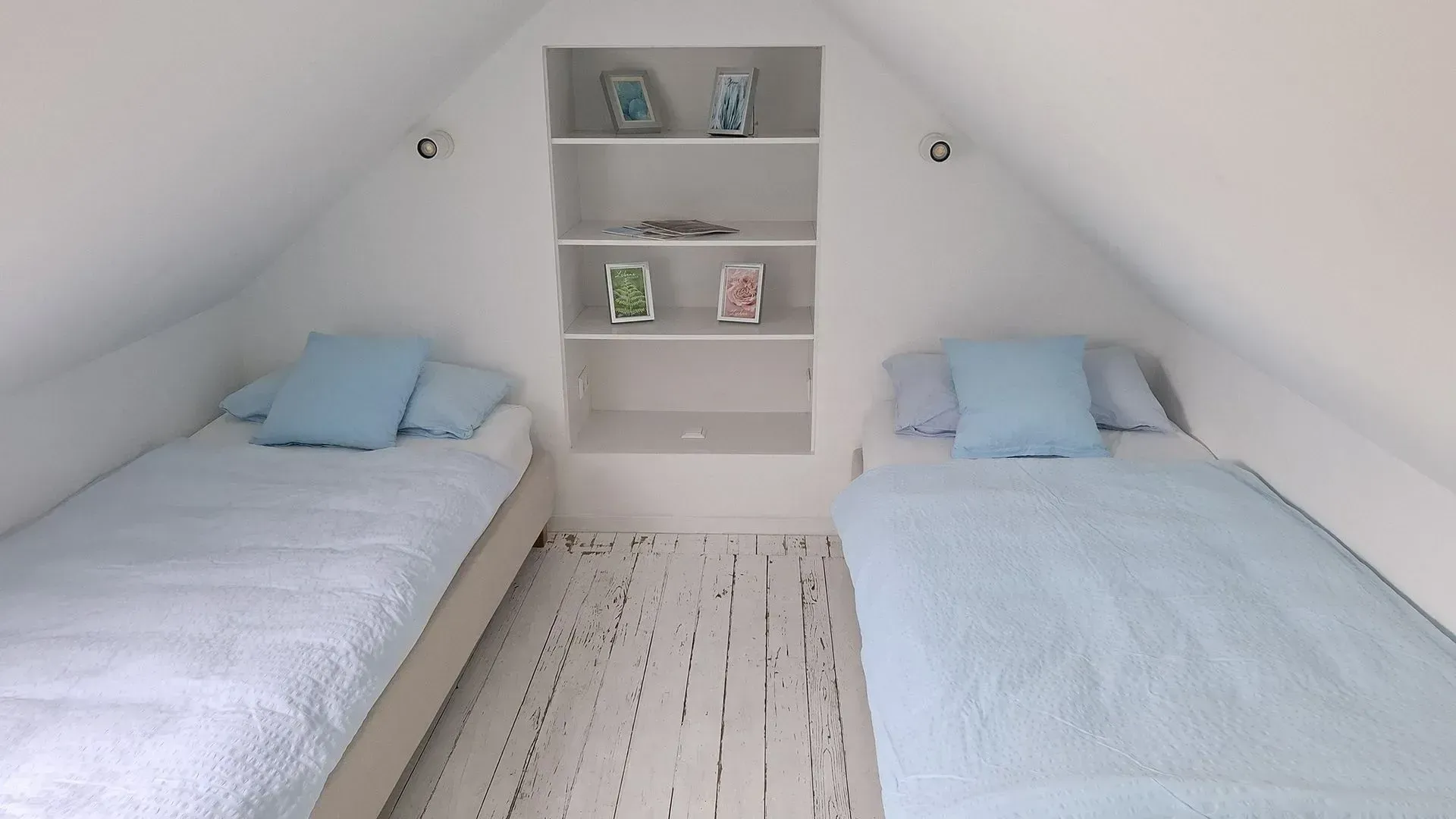 Vermietung einer 3 Zimmer Wohnung im Dachgeschoss in Karlsruhe Weiherfeld, Kinderzimmer