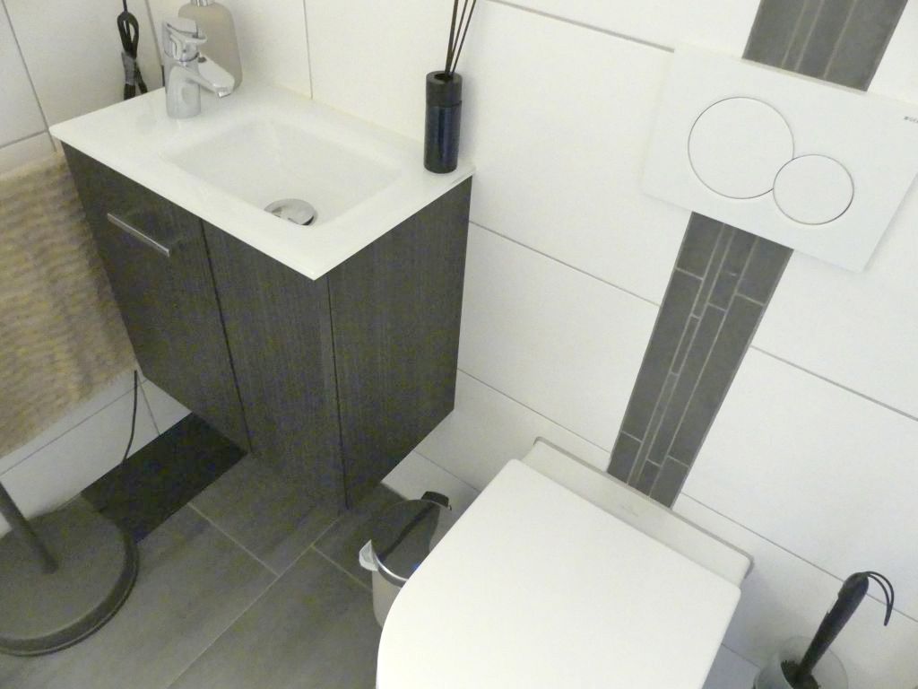 zu verkaufen Wohnung mit Sonnenterrasse im 2. Obergeschoss und Dachgeschoss in Leopoldshafen