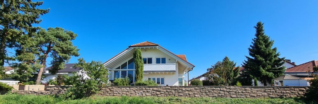 Verkauf Einfamilienhaus mit 7,5 Zimmern