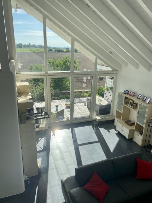 Verkauf 2-geschossiges, freistehendes Architektenhaus