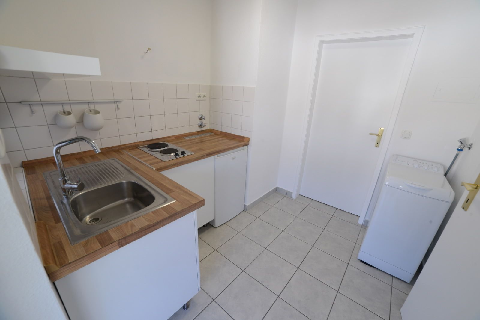 Einbauküche 1 Zimmer-Wohnung