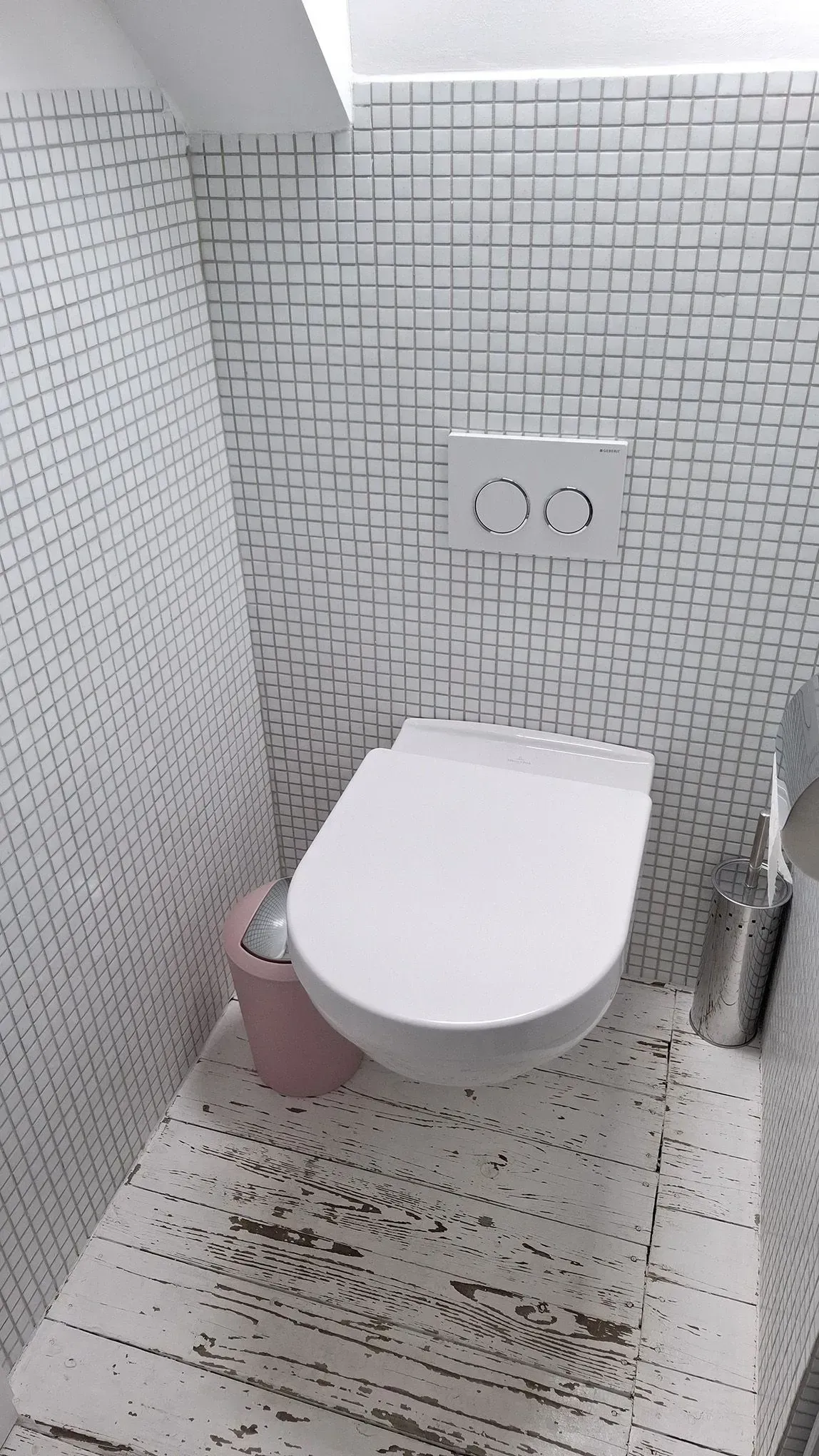 Vermietung einer 3 Zi Wohnung im Dachgeschoss in Karlsruhe Weiherfeld