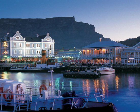 Victoria and Alfred Waterfront - incredible shopping and eating experience under the shadow of Table Mountain