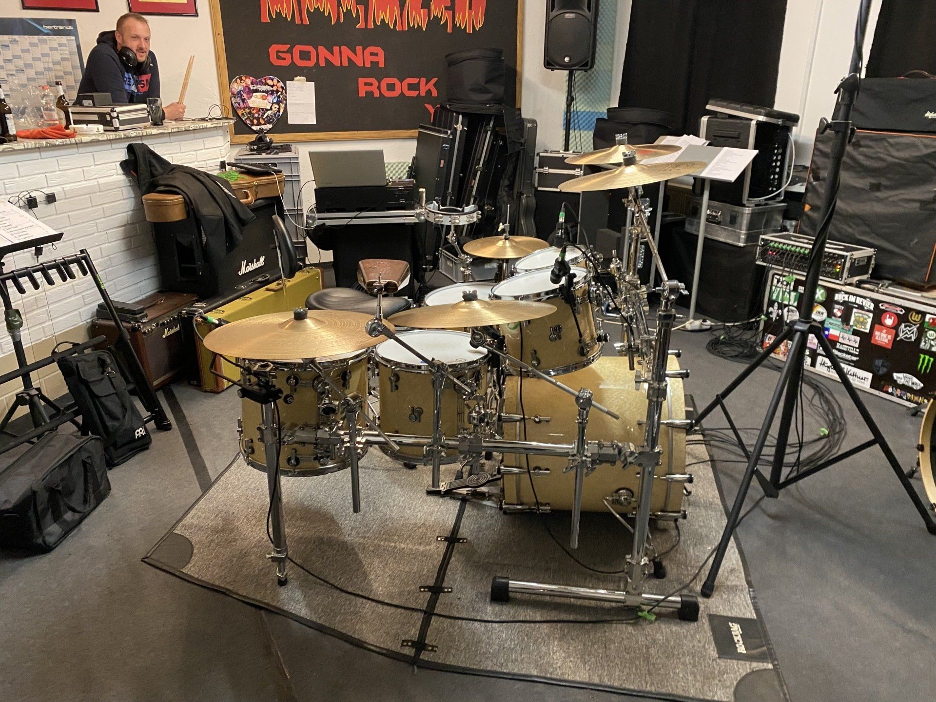 Drum Battle Check the Drum´s