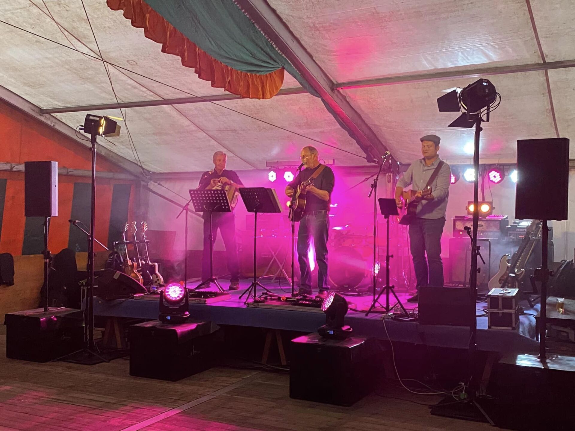 Rock im Zelt klein Sisbeck