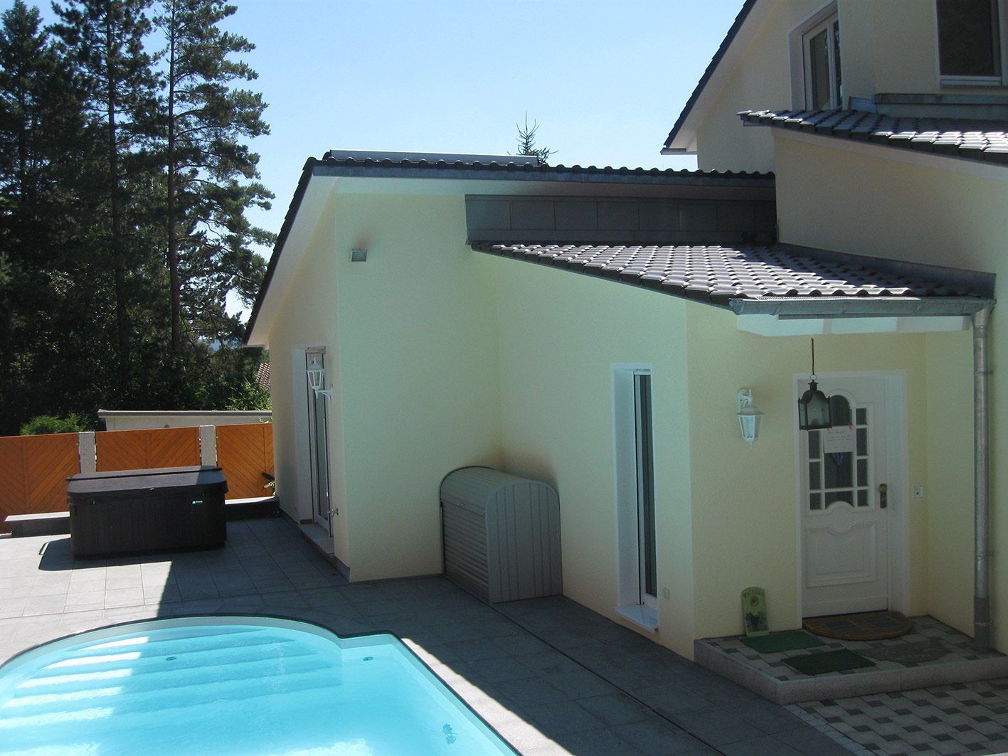 Anbau mit Pool