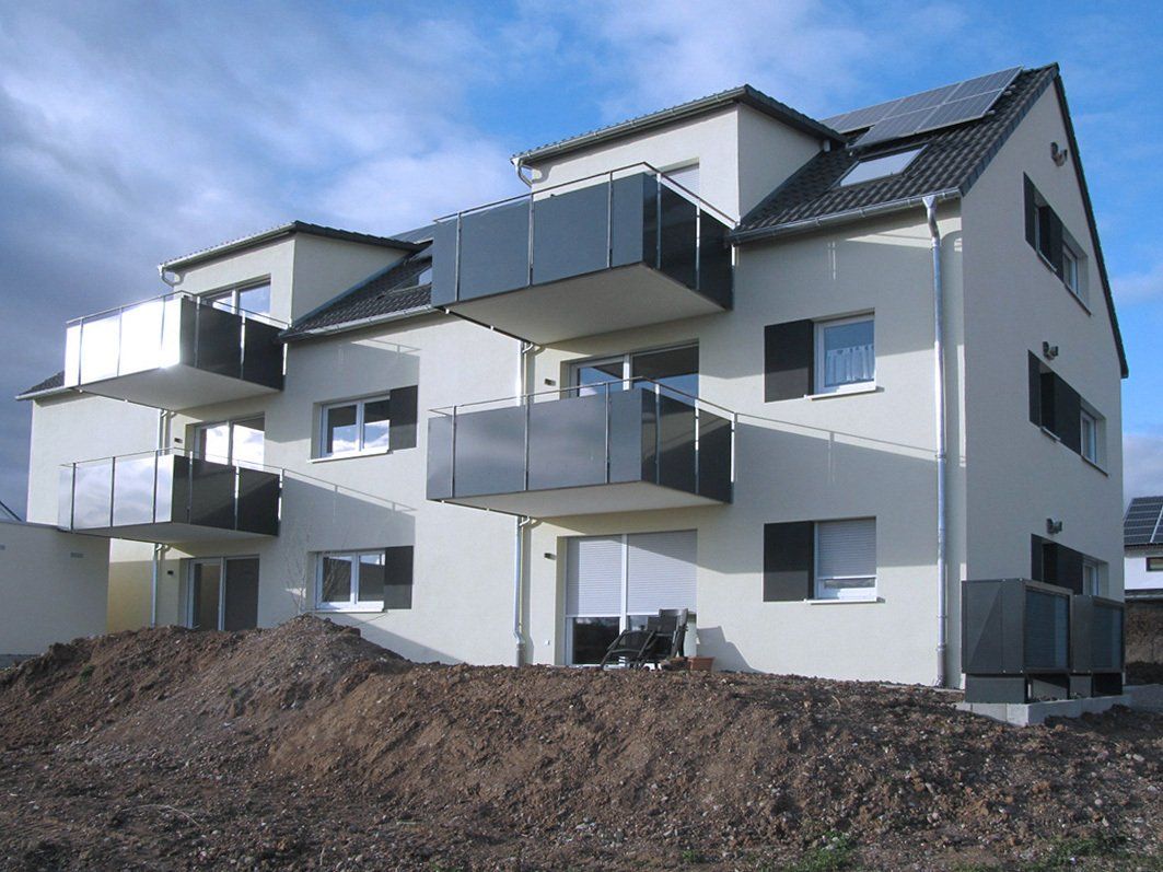 Neubau Mehrfamilienwohnhaus