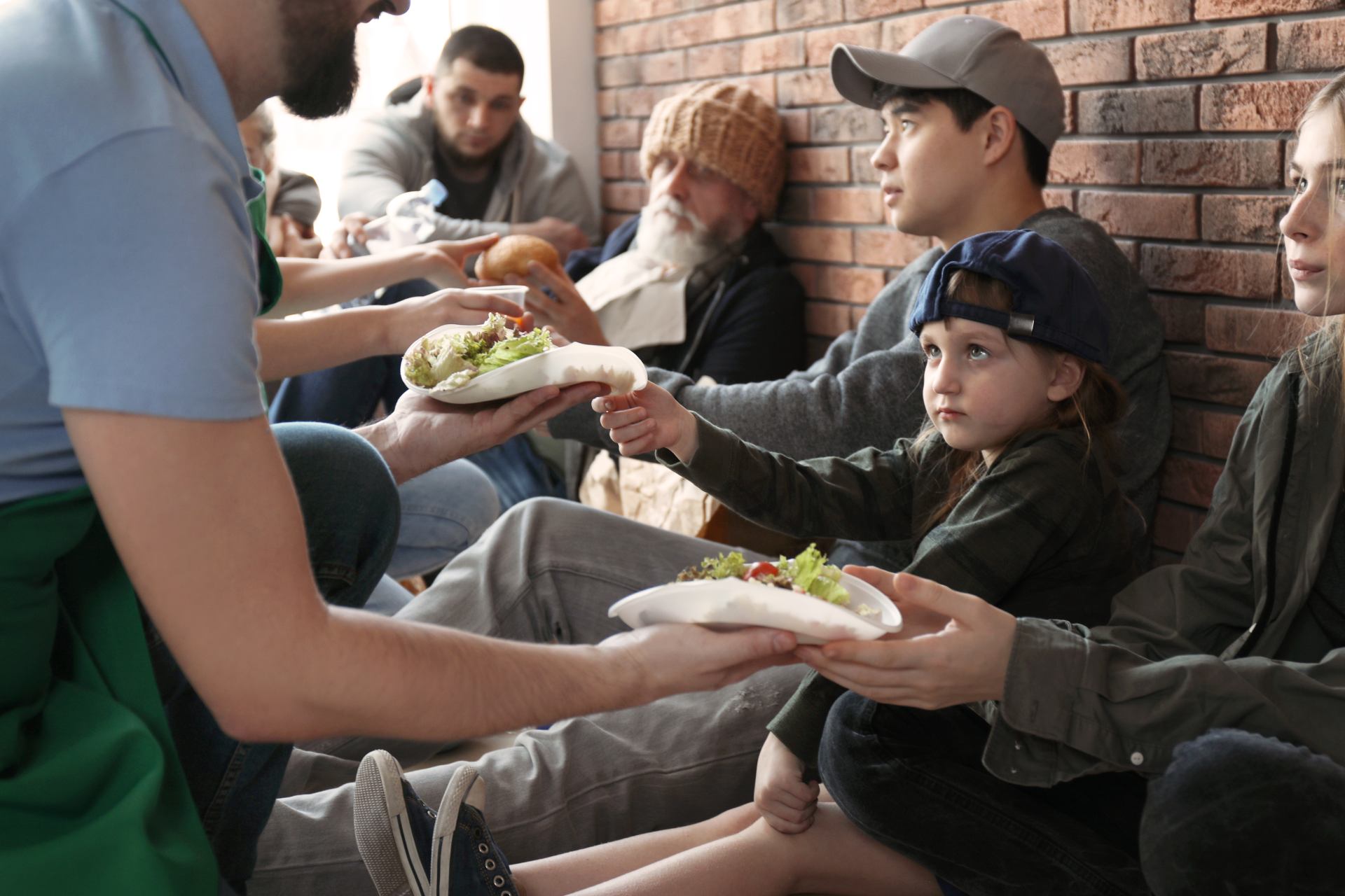 people receiving food