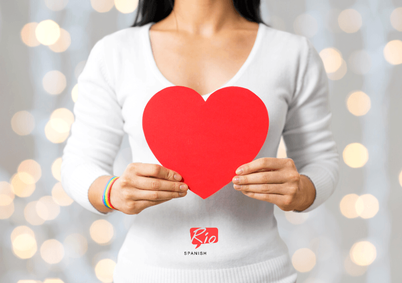 Spanish slang about love. Girl with heart