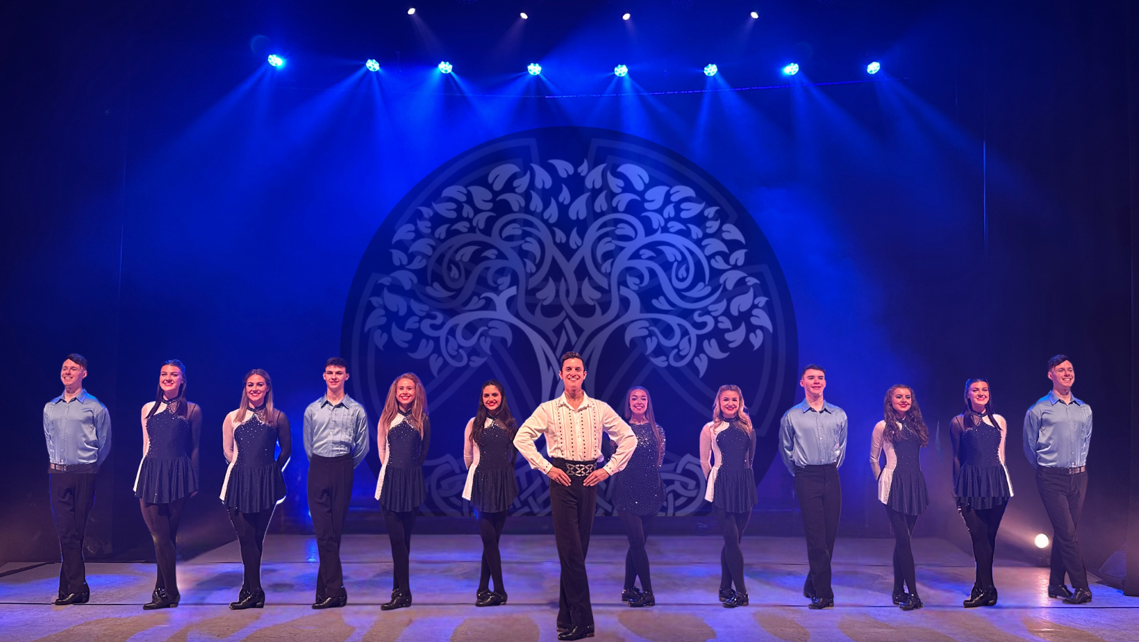 Emerald Isle theatre show Book Now. Irish music and dance 5 star