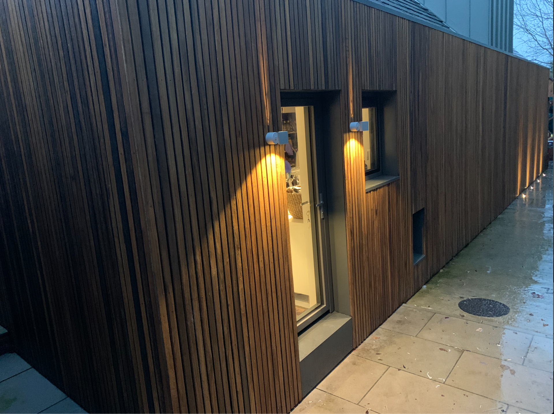 garden building lights