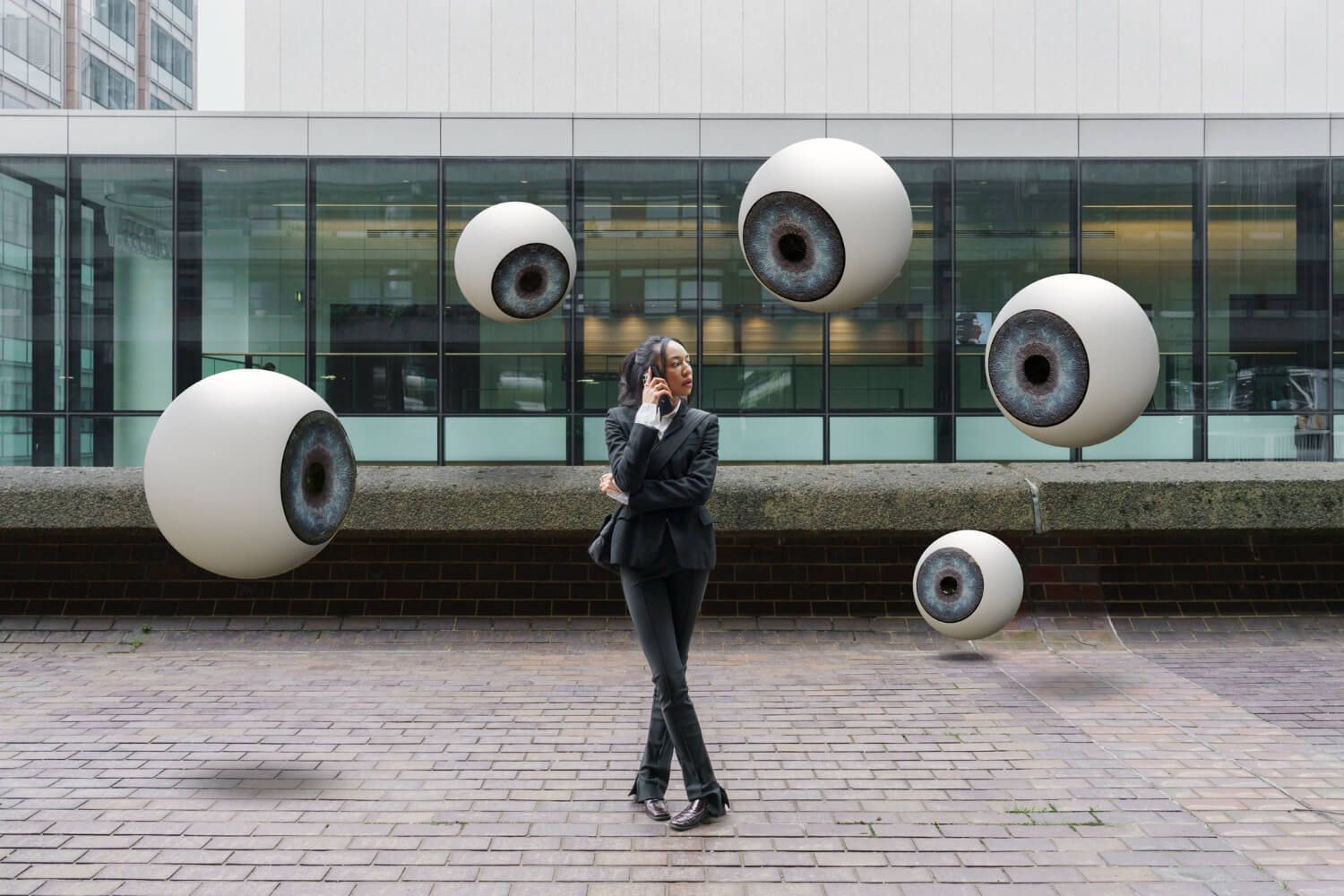 ¿Pueden poner cámaras de seguridad en mi lugar de trabajo?