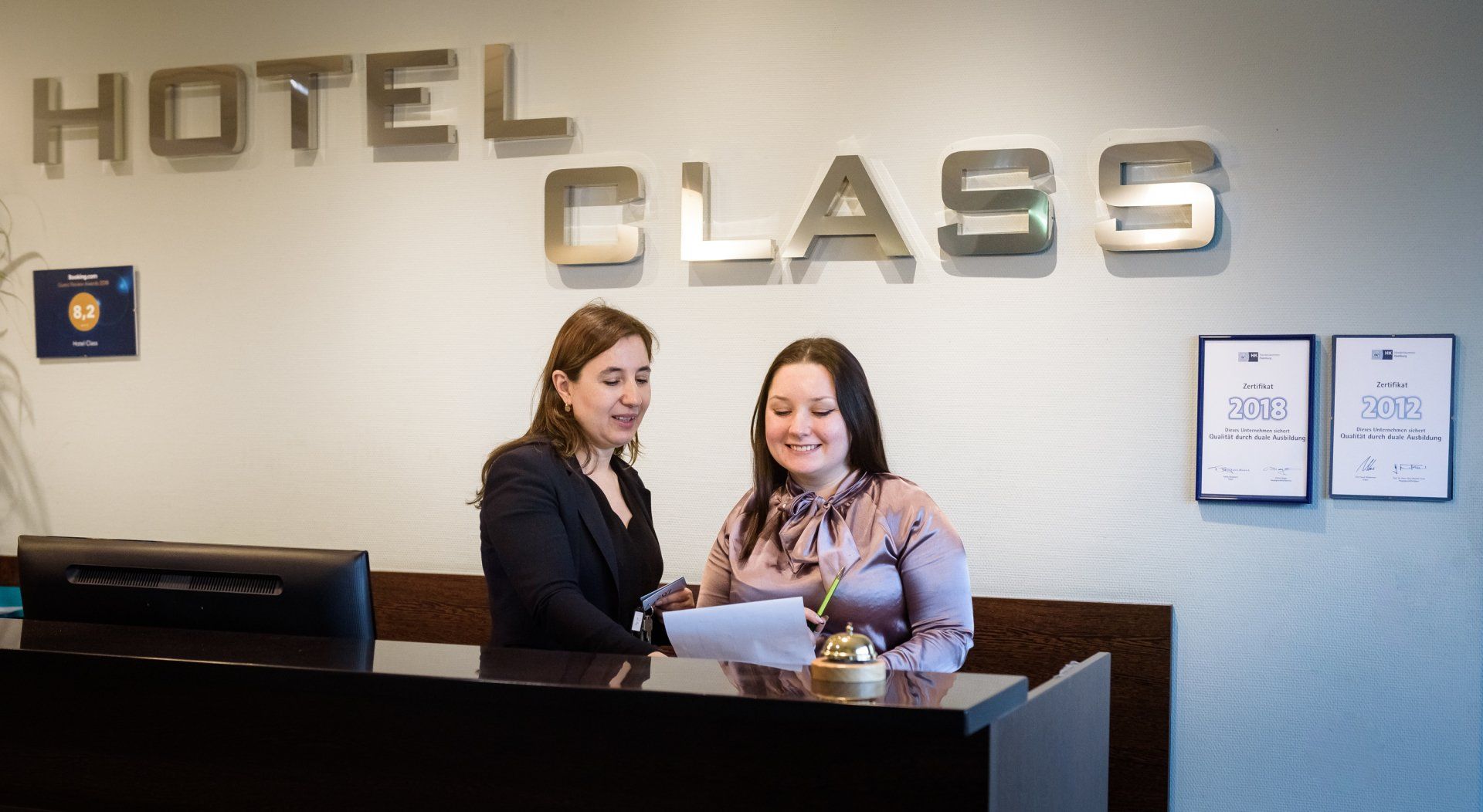 Ausbildung an der Rezeption eines Hotels