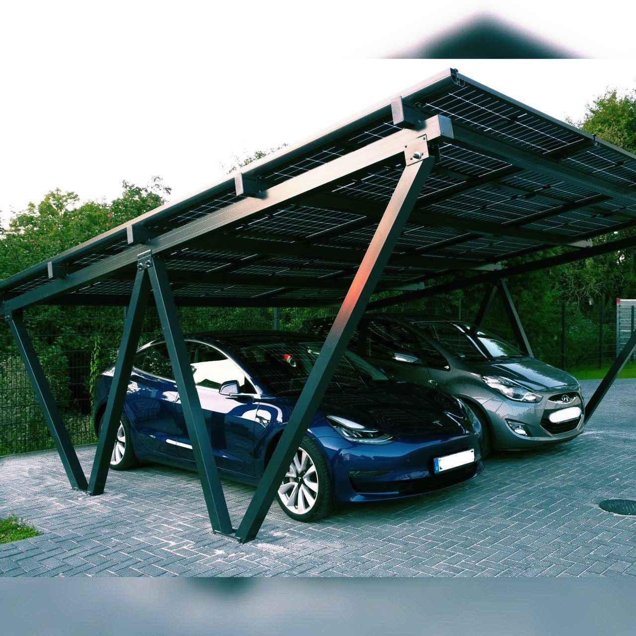 PV-Carport_Fahrzeuge