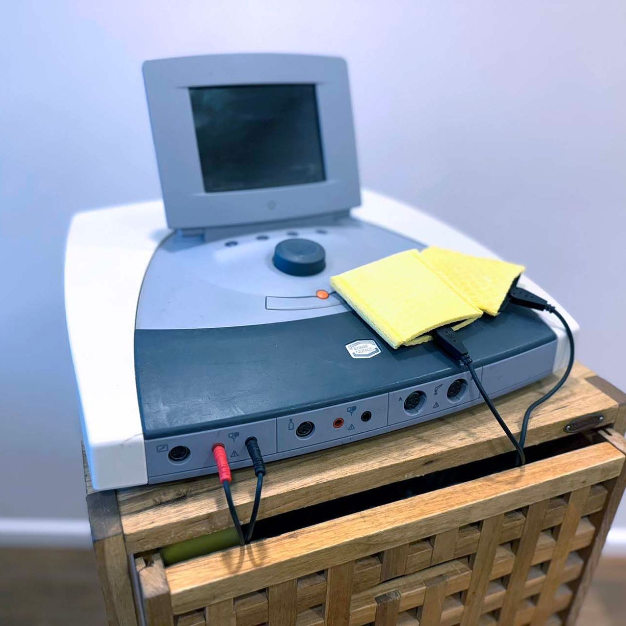 Elektro-Ultraschallbehandlungen in der Reha am Tempelhofer Hafen, Berlin